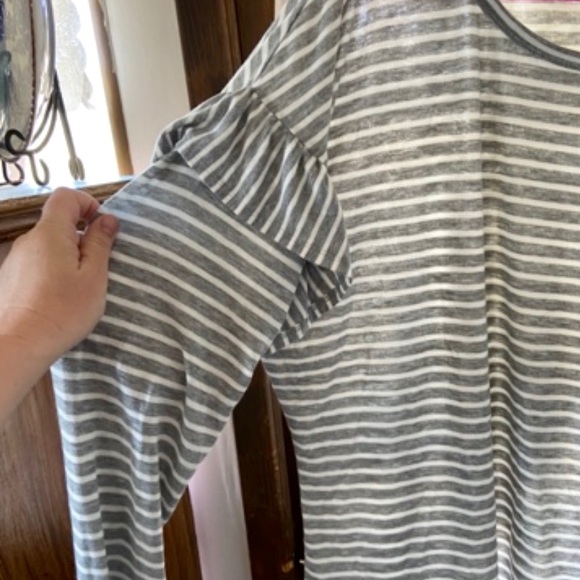 NWT stripes and ruffles - cute top! - Picture 5 of 6